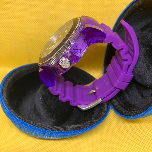 Invicta Pro Diver Men’s Diver Watch (35194) - Picture 3 of 6